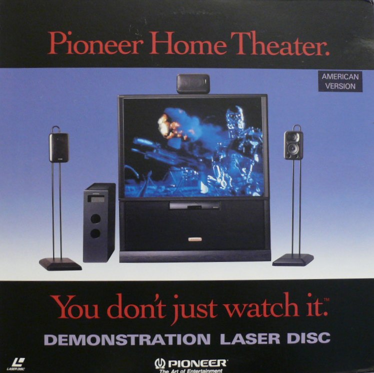 Pochette LASERDISC Pioneer Home Theater: You Don't Just WatchIt (1992) - Édition physique d'occasion à vendre